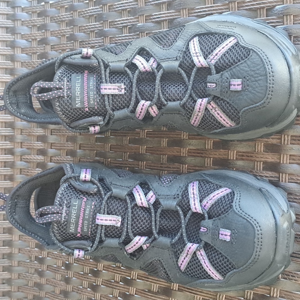 Merrell Speed Strike  Womens Size 8 Leather/Mesh Purple & Blk Hiking Sneakers